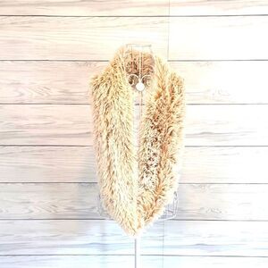 Unbranded Faux Fur Infinity Scarf in Cream
